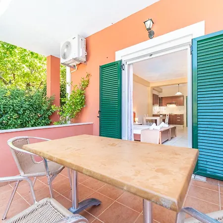 Arianna Superior 19 Apartment *